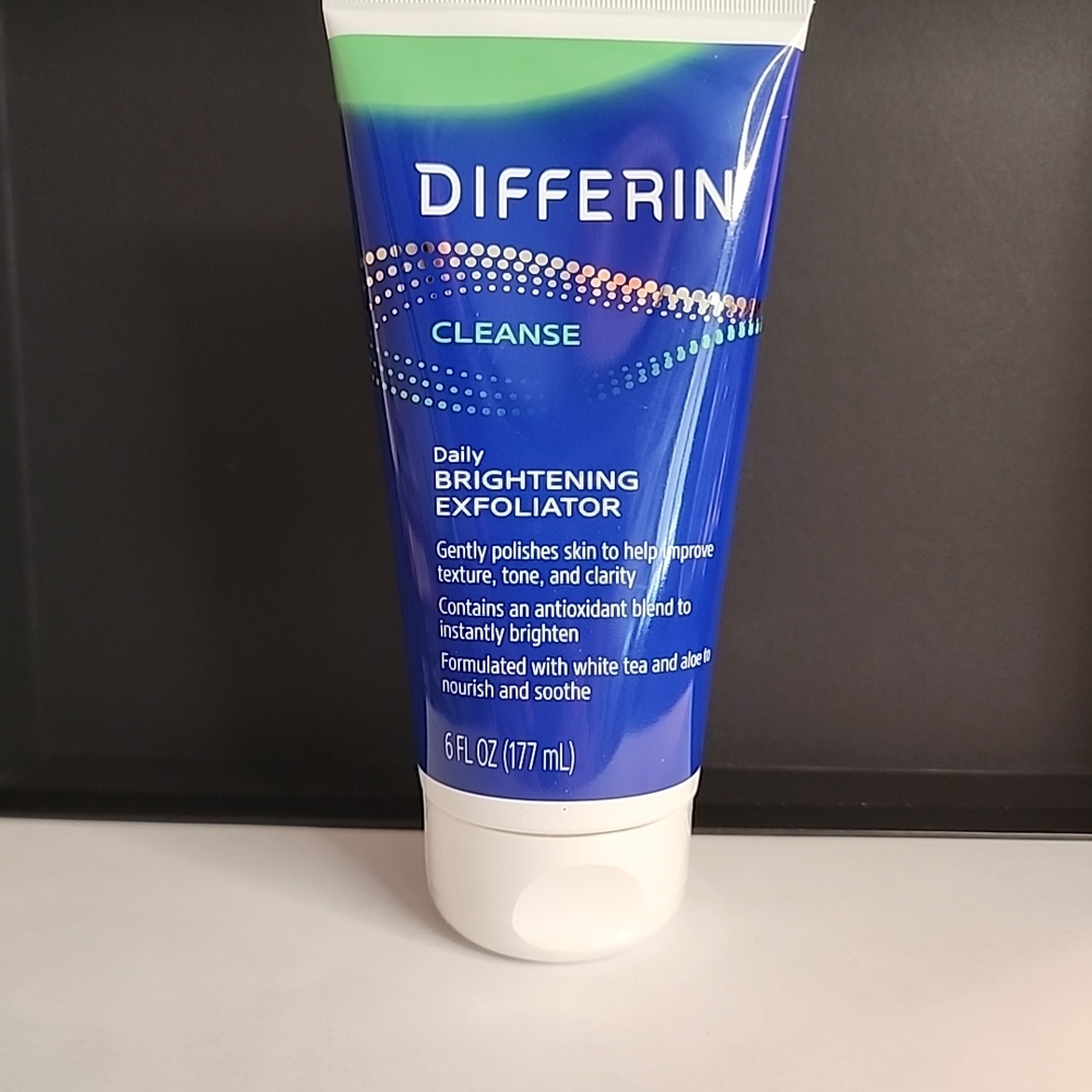 Differin Cleanse Daily Brightening Exfoliator White Tea & Aloe Soothing 6 oz.